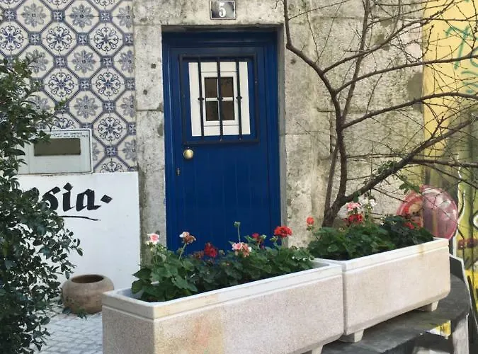 Escadinhas De Sao Cristovao Lisboa