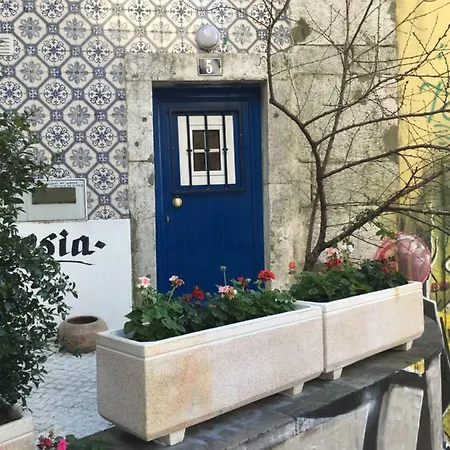 Escadinhas De Sao Cristovao Lisboa